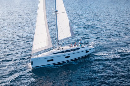Location Voilier  Bavaria C42 Athènes