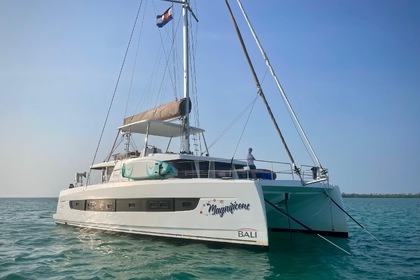 Hire Catamaran Bali - Catana 4.8 Belize
