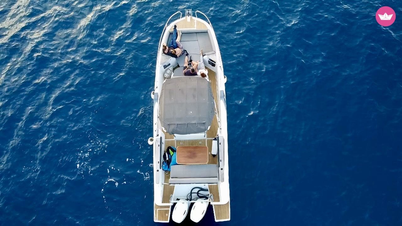 Bateau à moteur Beneteau FLYER 8.8 400cv 7