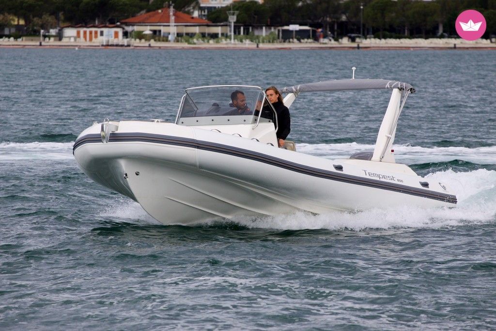 RIB Capelli Tempest 800 Sun + Suzuki  