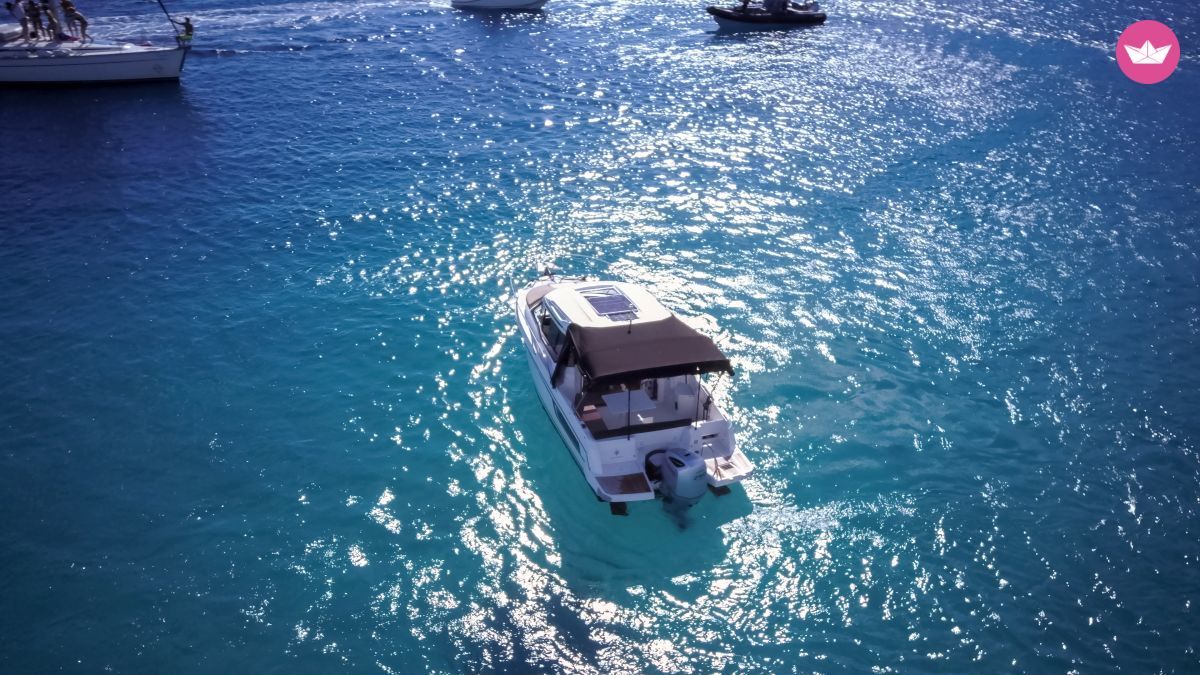 Jeanneau Merry Fisher 795 in Split for hire