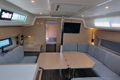 Hyra båt Segelbåt Bavaria Yachtbau Bavaria C42 Punat