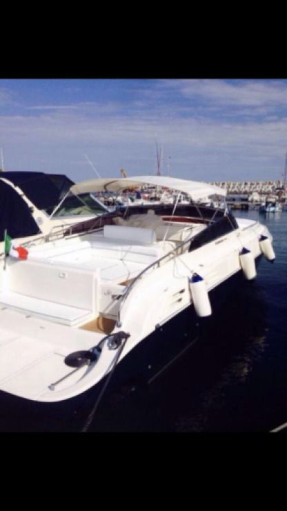 Charter Motorboat Chaparall 290 Monte di Procida