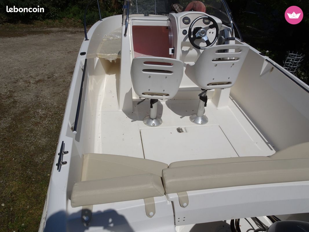 Bateau à moteur Jeanneau Cap Camarat 555 100cv 5