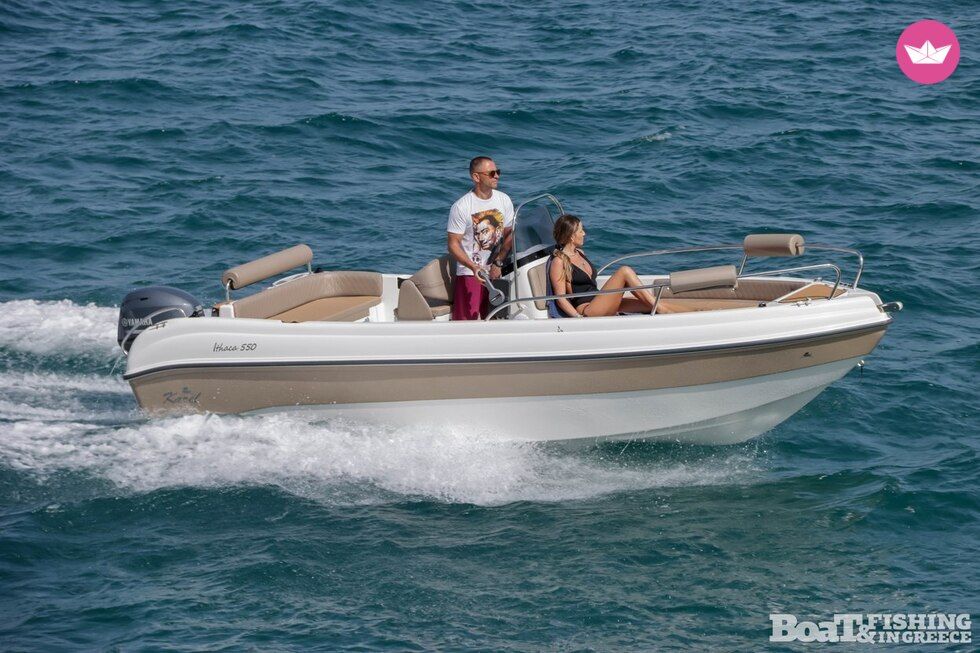 Bateau sans permis Karel Ithaca 550 30cv