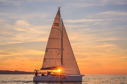 Rental Sailboat Elan Elan E4 Tivar