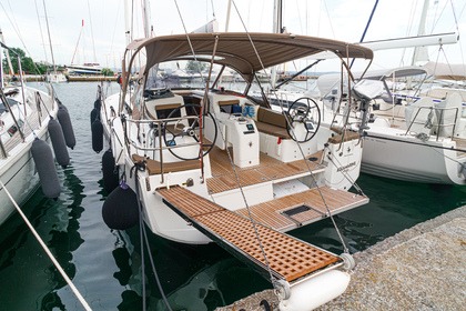 Hire Sailboat  Sun Odyssey 410 Lefkada