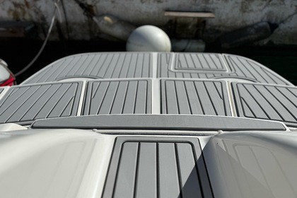 Sea Ray 295 Bow Rider