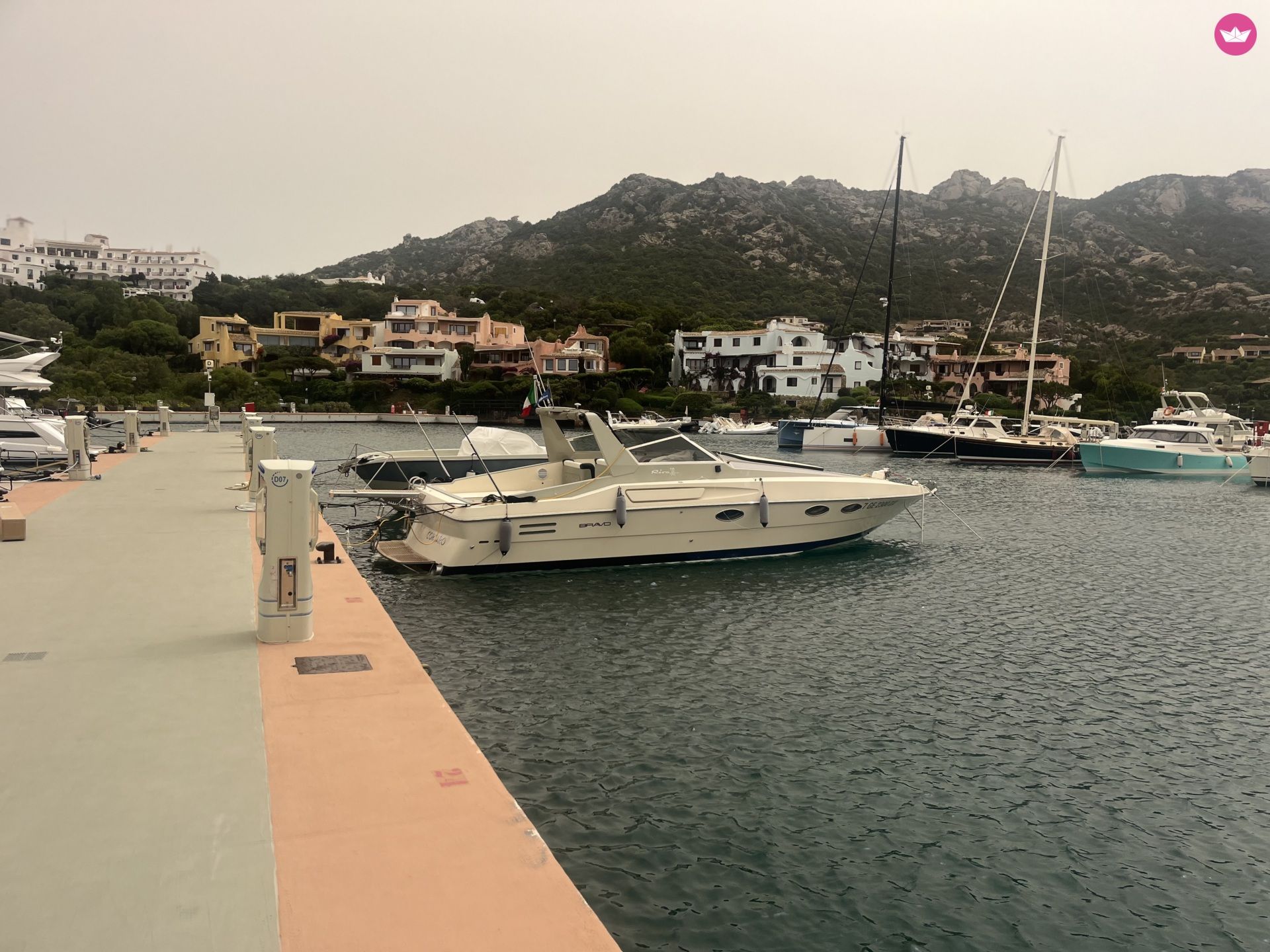 Bateau à moteur Riva Bravo 38 650cv 6