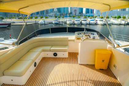 Splendid 70ft YACHT IN DUBAI FOR RENT