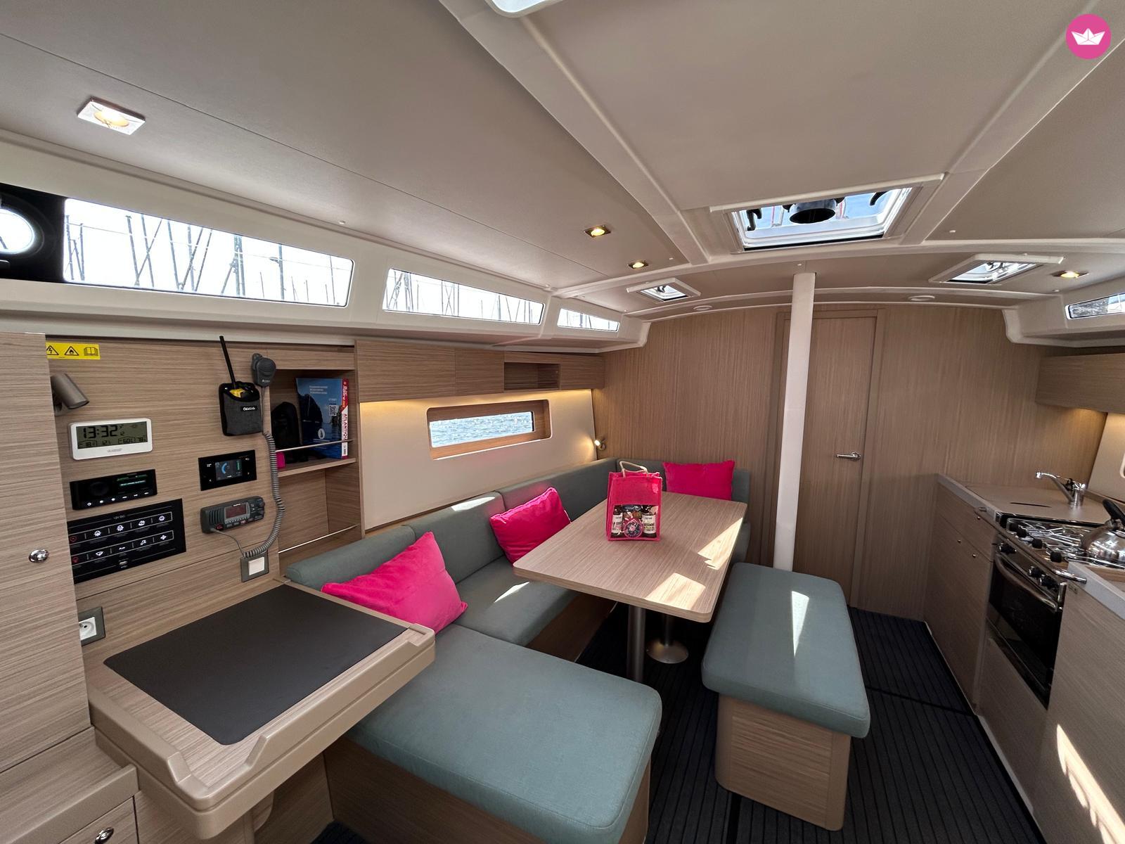 Voilier Beneteau Oceanis 37.1 Easy Liberté 11.9m 5