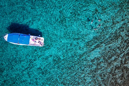 Experience tours with skipper in Split area / Visit islands with local guide