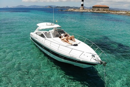 Noleggio Barca a motore Pershing Pershing 37 Ibiza