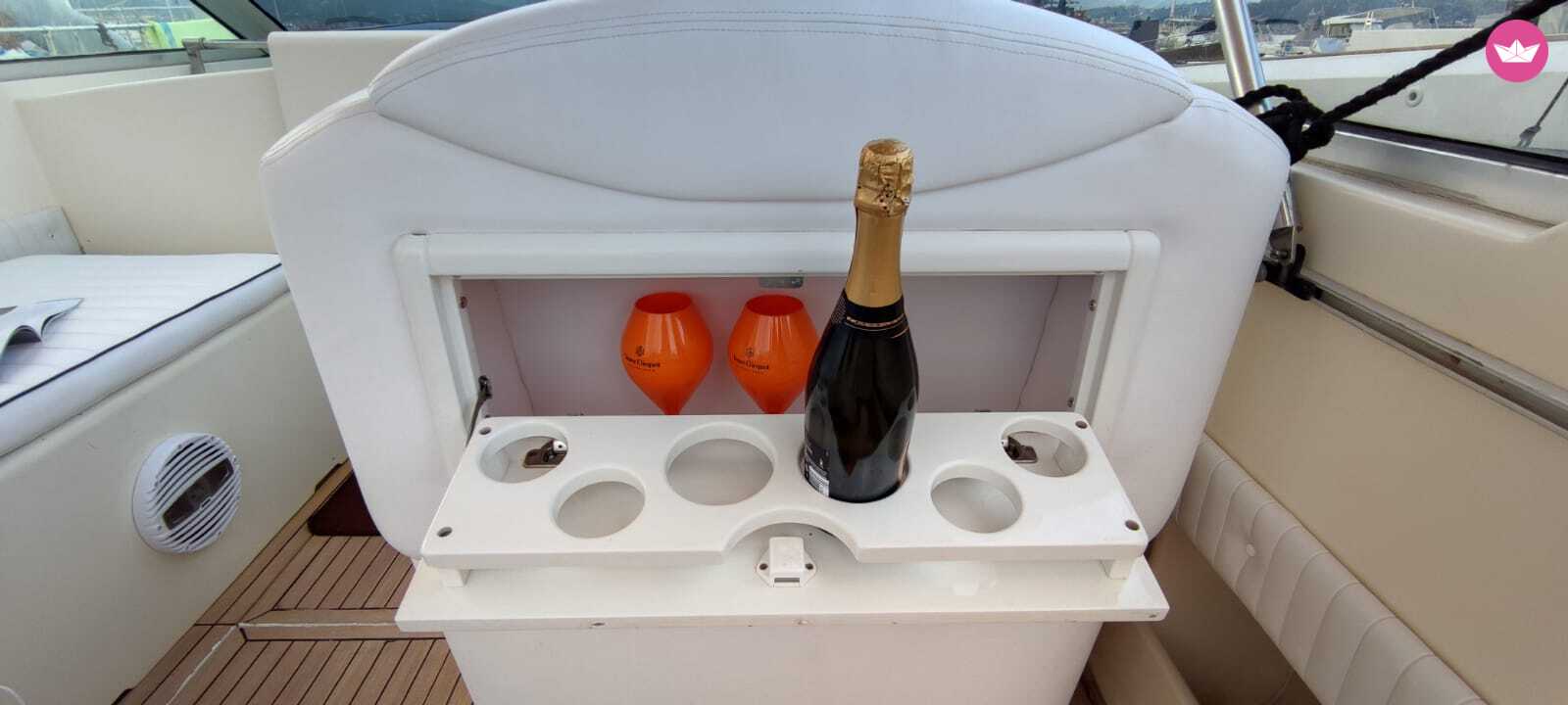 Bateau à moteur Tour del Golfo dei Poeti Airon marine 36 460cv 4