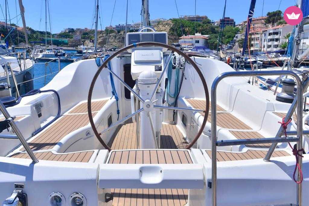 Voilier Beneteau Oceanis Clipper 393 11.98m 5
