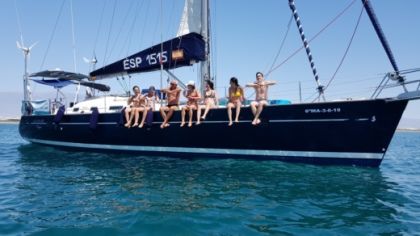 Charter Motorboat Beneteau Oceanis 473 Ibiza