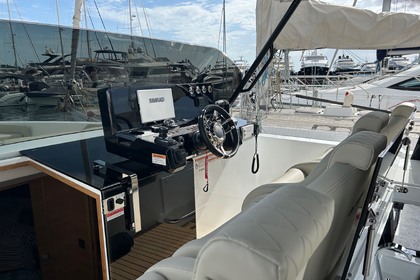 Location Yacht à moteur De Antonio D42 Cannes