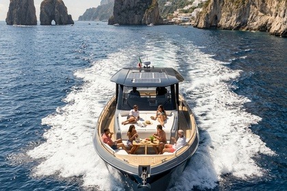Miete Motorboot Italian Design Force One 50 T-TOP Positano