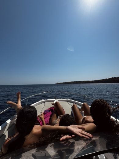 Palma di Maiorca Motorboat Jeanneau Cap Camarat 6.5 wa alt tag text