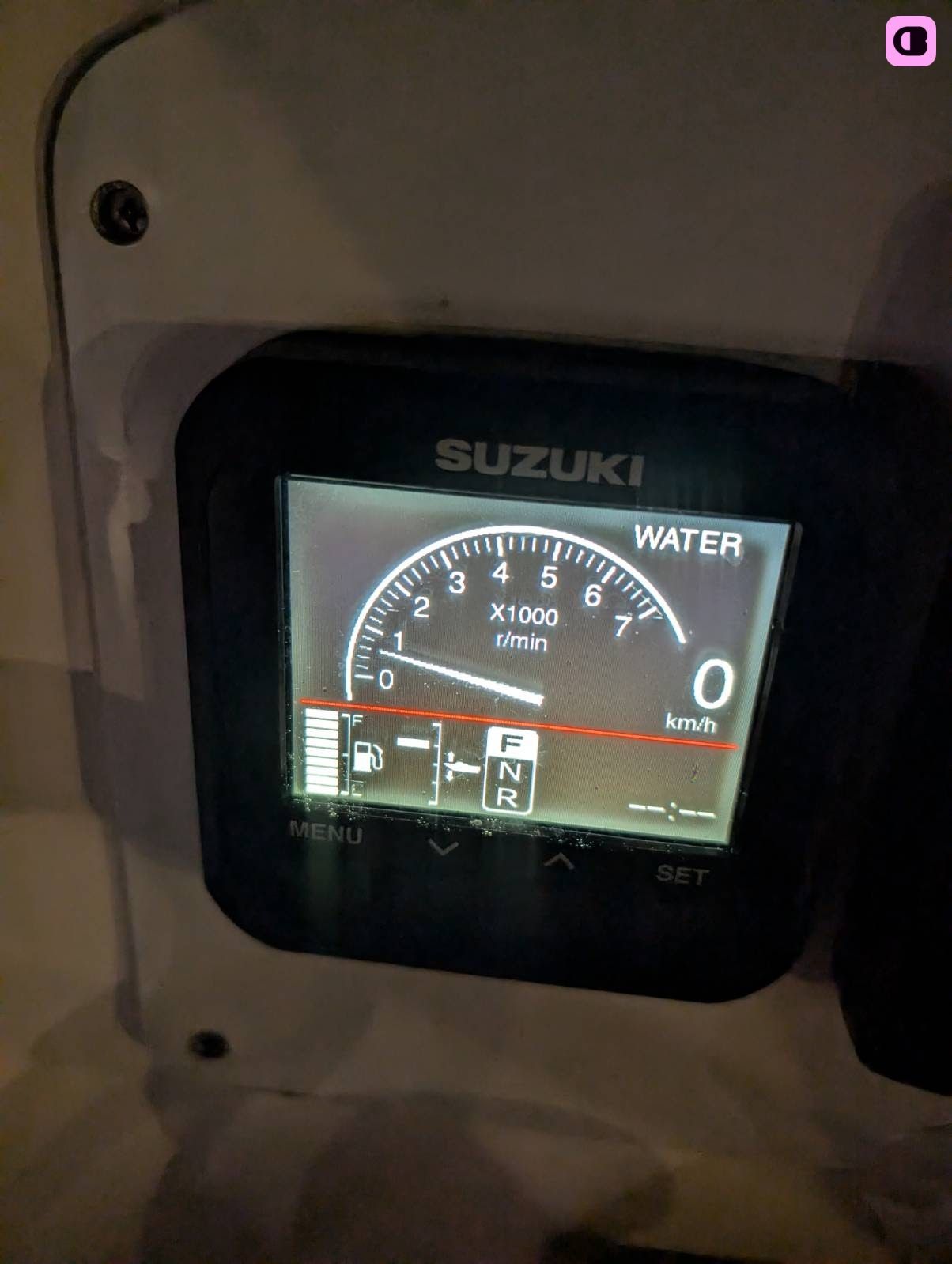 Bateau à moteur TEMPEST 750 150cv 5