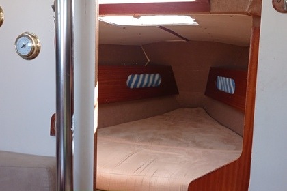 Engánchate a la mar alquilando un velero