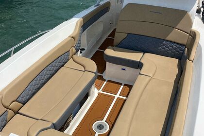 Bote deportivo de lujo hasta 20 personas