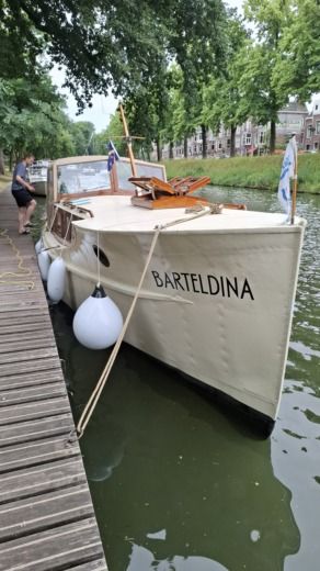 Motor Yacht Bakdek Kruiser Boot Grundriss