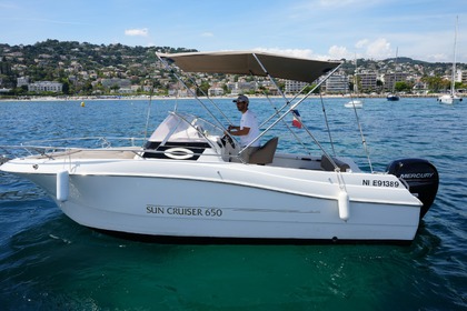 Location Bateau à moteur PACIFIC CRAFT sun cruiser 650 Golfe Juan
