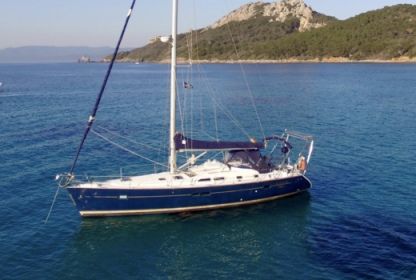 Rental Sailboat Beneteau Oceanis 423 Hyères