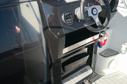 Lancha para 6 personas en Sitges