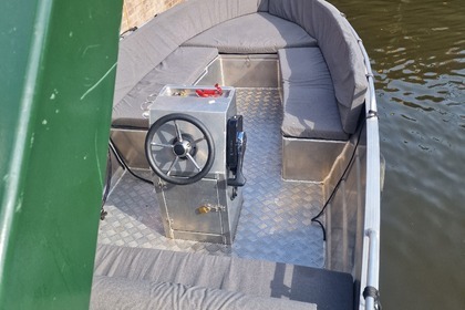 Hire Boat without licence  Qwest Marine R450 Amsterdam