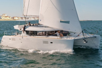 Charter Catamaran Lagoon Lagoon 450 S Capbreton