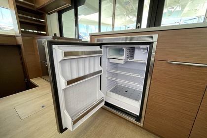 Hire Catamaran Lagoon-Bénéteau Lagoon 46 - 4 + 2 cab. Tortola