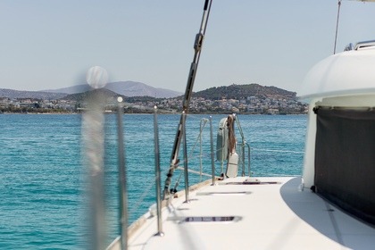 Hyra båt Katamaran Lagoon 400 Aten