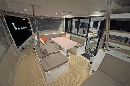 Catamaran MOTEUR LEOPARD 43 PC