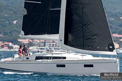 Location Voilier Bénéteau Oceanis 38.1 Rogoznica