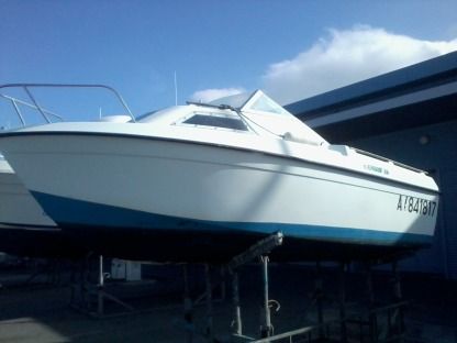 Charter Motorboat Beneteau Californie 520 Quiberon