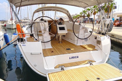 Alquiler Velero BAVARIA 37 CRUISER Split