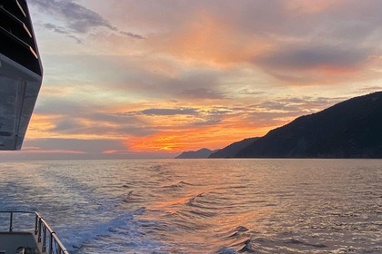 Luxury 22m Yacht with Crew – Cinque Terre & Portofino