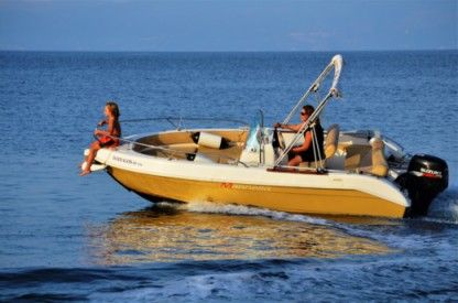 Charter Motorboat Marinelo 16 Paxi