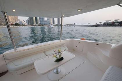 Beautiful Sea Ray Yacht for Rent in Dubai