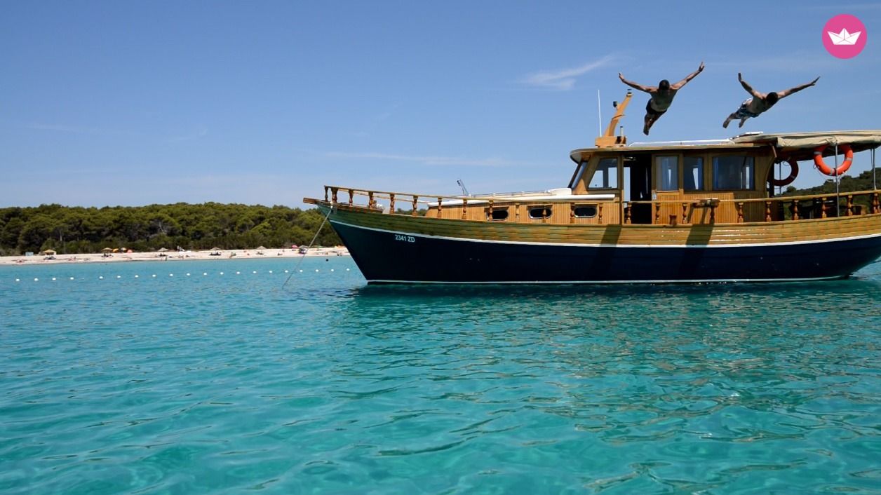 Моторное судно X-Yachts Luka  