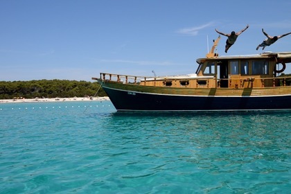 Hire Motorboat Custom Made Classic Adria Yacht Zadar