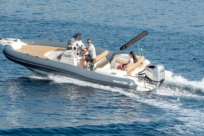 Hire Motorboat Marlin 790 Split