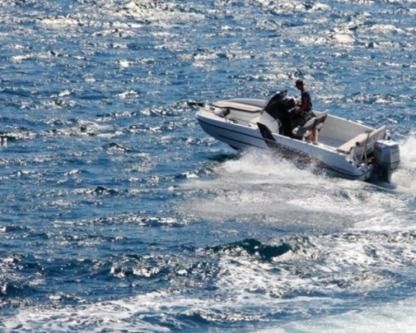 Miete Motorboot Beneteau Flyer 6.6 Spacedeck Split