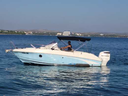 Beneteau Flyer 750