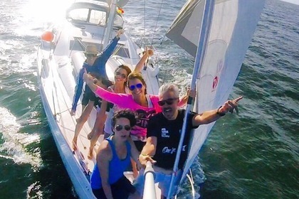 Genießen, lachen, segeln auf einer 16m Segelyacht