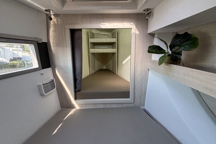 Catamaran MOTEUR LEOPARD 43 PC