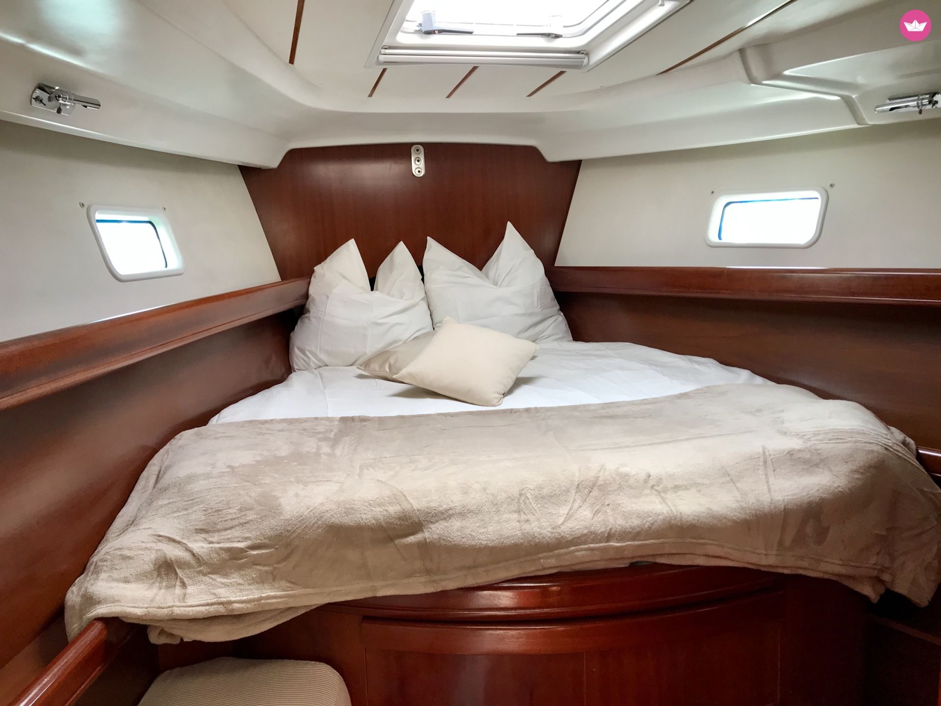 Voilier BENETEAU OCEANIS 423 13.5m 8
