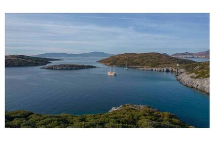 16 People Capacity Traditional Gulet